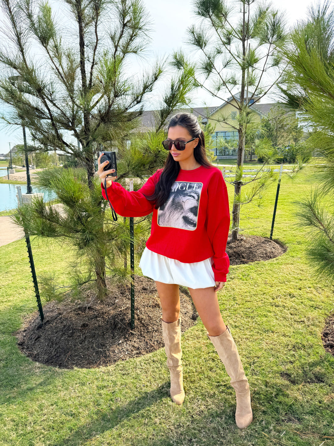 Vogue Santa Sweatshirt-Black/Red